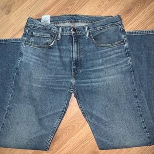 Levis jeans